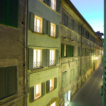Residenza D'Epoca Campo Regio Relais Bed & Breakfast Siena Exterior foto