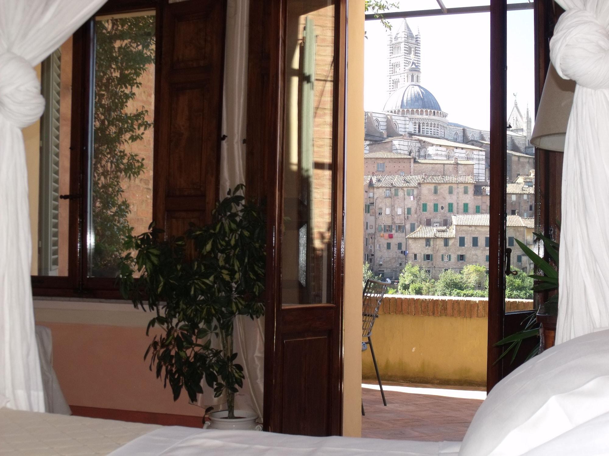 Residenza D'Epoca Campo Regio Relais Bed & Breakfast Siena Exterior foto