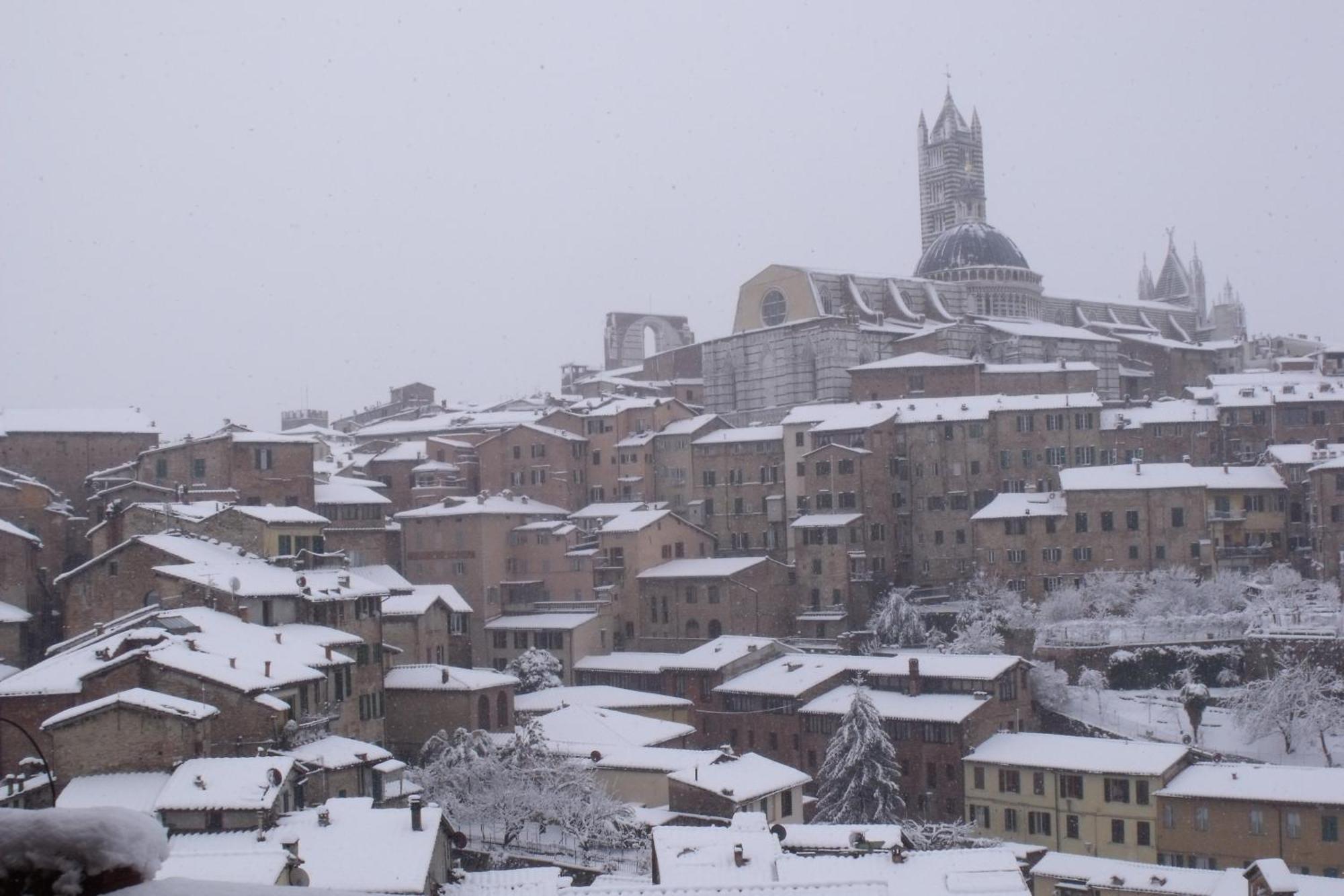 Residenza D'Epoca Campo Regio Relais Bed & Breakfast Siena Exterior foto
